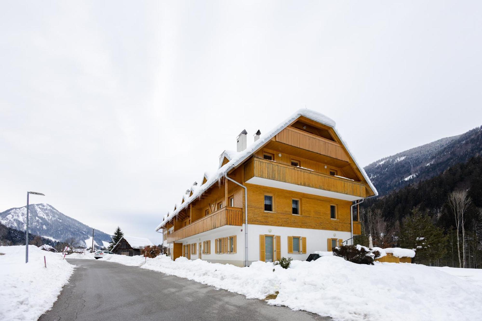 Waterfall Apartment - Cozy Mountain Retreat Kranjska Gora Exterior photo